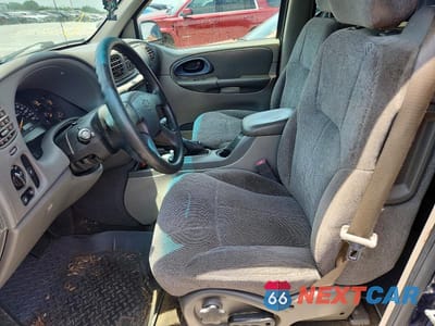 Zdjęcie 7 z 13 samochodu: 2004 CHEVROLET TRAILBLAZER EXT LS VIN:1GNET16S146188114 - miniatura