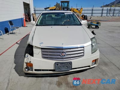 Piąte zdjęcie samochodu w środku: 2004 CADILLAC CTS VIN:1G6DM577040189702 - miniatura