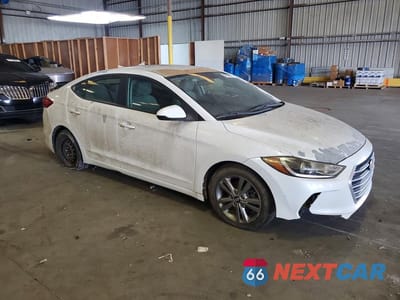 Czwarte zdjęcie samochodu z boku: 2017 HYUNDAI ELANTRA SE VIN:5NPD84LF9HH074792 - miniatura