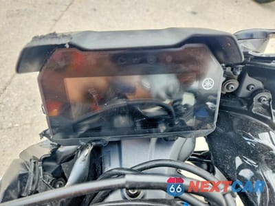 Zdjęcie 7 z 8 samochodu: 2025 YAMAHA YZFR7 VIN:JYARM38E6SA017228 - miniatura