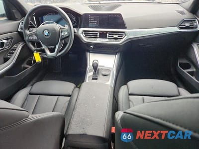 Zdjęcie 8 z 12 samochodu: 2021 BMW 330XE VIN:3MW5P9J01M8B63852 - miniatura