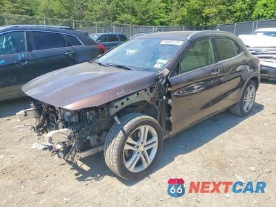 2015 MERCEDES-BENZ GLA 250 4MATIC WDCTG4GB2FJ117972 - główne zdjęcie licytacji z USA - miniatura