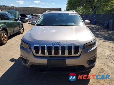 Piąte zdjęcie samochodu w środku: 2019 JEEP CHEROKEE LATITUDE VIN:1C4PJMCB7KD486043 - miniatura