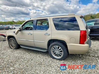 Drugie zdjęcie samochodu z przodu: 2007 CADILLAC ESCALADE LUXURY VIN:1GYFK63827R223665 - miniatura