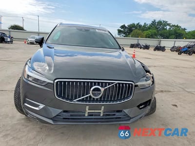 Piąte zdjęcie samochodu w środku: 2021 VOLVO XC60 T5 INSCRIPTION VIN:YV4102DLXM1856696 - miniatura