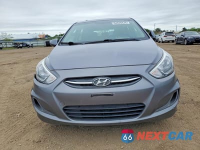 Piąte zdjęcie samochodu w środku: 2017 HYUNDAI ACCENT SE VIN:KMHCT5AE8HU335664 - miniatura