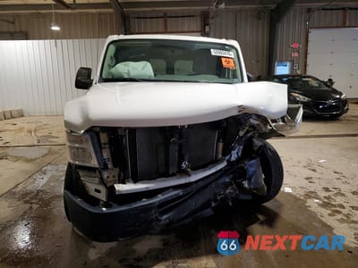 Piąte zdjęcie samochodu w środku: 2017 NISSAN NV 2500 DELIVERY VAN VIN:1N6BF0KY4HN805845 - miniatura