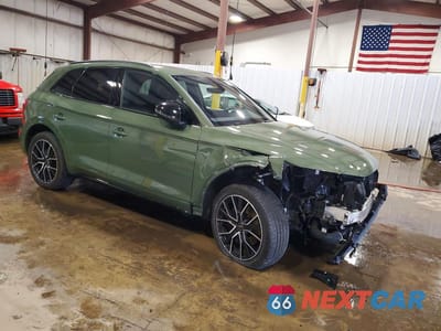 Czwarte zdjęcie samochodu z boku: 2023 AUDI SQ5 PREMIUM PLUS VIN:WA1B4AFY7P2164144 - miniatura