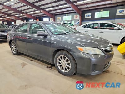Czwarte zdjęcie samochodu z boku: 2011 TOYOTA CAMRY HYBRID VIN:4T1BB3EK8BU131568 - miniatura