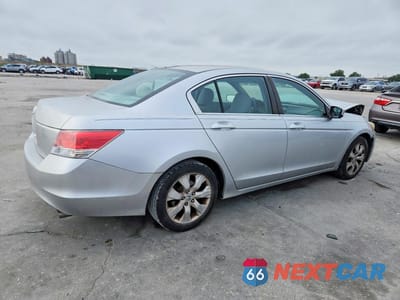 Trzecie zdjęcie samochodu z tyłu: 2010 HONDA ACCORD EXL VIN:1HGCP2F8XAA125621 - miniatura