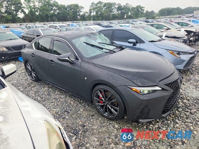 Czwarte zdjęcie samochodu z boku: 2024 LEXUS IS 300 F SPORT VIN:JTHGA1D26R5130196 - miniatura