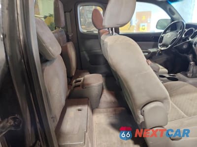 Zdjęcie 10 z 12 samochodu: 2009 TOYOTA TACOMA ACCESS CAB VIN:5TEUX42N99Z641724 - miniatura