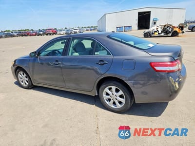 Drugie zdjęcie samochodu z przodu: 2011 TOYOTA CAMRY LE VIN:4T1BF3EKXBU772483 - miniatura