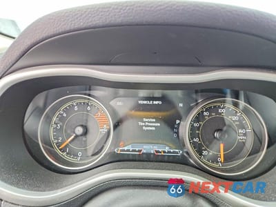 Zdjęcie 9 z 13 samochodu: 2016 JEEP CHEROKEE TRAILHAWK VIN:1C4PJMBS0GW255417 - miniatura