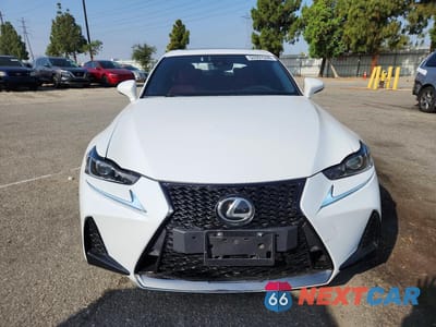 Piąte zdjęcie samochodu w środku: 2019 LEXUS IS 300 VIN:JTHBA1D21K5092473 - miniatura