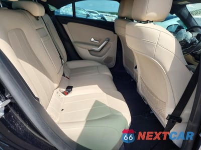 Zdjęcie 10 z 12 samochodu: 2021 MERCEDES-BENZ CLA 250 VIN:W1K5J4GB4MN189381 - miniatura