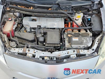 Zdjęcie 11 z 12 samochodu: 2015 TOYOTA PRIUS TWO VIN:JTDKN3DU6F0427636 - miniatura