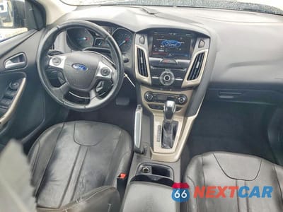 Zdjęcie 8 z 13 samochodu: 2012 FORD FOCUS SEL VIN:1FAHP3M20CL410348 - miniatura