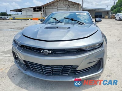 Piąte zdjęcie samochodu w środku: 2021 CHEVROLET CAMARO SS VIN:1G1FH1R73M0142950 - miniatura