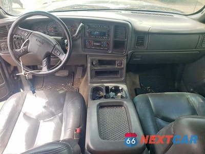 Zdjęcie 8 z 12 samochodu: 2005 GMC NEW SIERRA K1500 VIN:2GTEK19B551245995 - miniatura