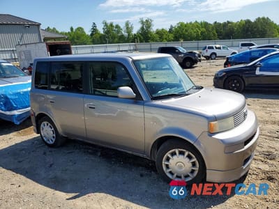 Czwarte zdjęcie samochodu z boku: 2006 TOYOTA SCION XB VIN:JTLKT324964083094 - miniatura