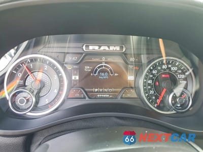 Zdjęcie 9 z 12 samochodu: 2022 RAM 3500 VIN:3C63RRJL1NG415712 - miniatura