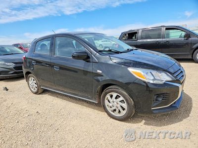 Czwarte zdjęcie samochodu z boku: 2022 MITSUBISHI MIRAGE ES VIN:ML32AUHJ8NH005680 - miniatura