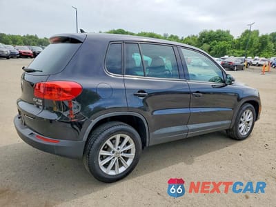 Trzecie zdjęcie samochodu z tyłu: 2014 VOLKSWAGEN TIGUAN S VIN:WVGBV3AX4EW526753 - miniatura