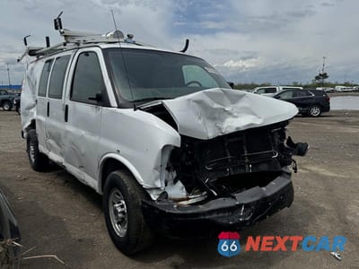 Czwarte zdjęcie samochodu z boku: 2013 CHEVROLET EXPRESS G2500 VIN:1GCWGFCAXD1903799 - miniatura