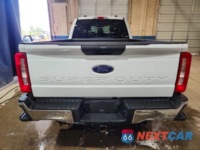 Zdjęcie 6 z 12 samochodu: 2025 FORD F350 SUPER DUTY VIN:1FT8W3BT4SED73428 - miniatura