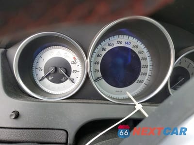Zdjęcie 9 z 12 samochodu: 2013 MERCEDES-BENZ C 250 VIN:WDDGJ4HB9DF958099 - miniatura