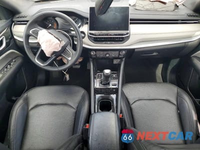 Zdjęcie 8 z 13 samochodu: 2025 JEEP COMPASS LIMITED VIN:3C4NJDCN0ST508363 - miniatura