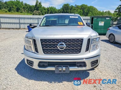 Piąte zdjęcie samochodu w środku: 2019 NISSAN TITAN SV VIN:1N6AA1EK5KN512681 - miniatura