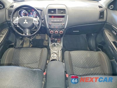 Zdjęcie 8 z 13 samochodu: 2011 MITSUBISHI OUTLANDER SPORT SE VIN:JA4AR4AU5BZ013354 - miniatura