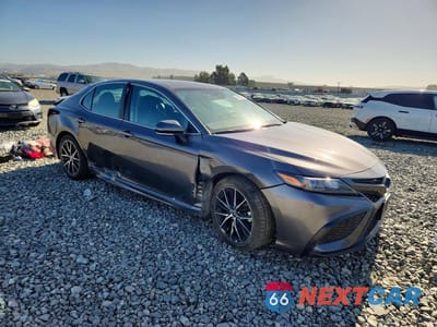 Czwarte zdjęcie samochodu z boku: 2023 TOYOTA CAMRY SE VIN:4T1G11AK8PU811061 - miniatura