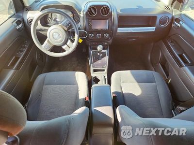 Zdjęcie 8 z 13 samochodu: 2016 JEEP COMPASS SPORT VIN:1C4NJDBB9GD662302 - miniatura
