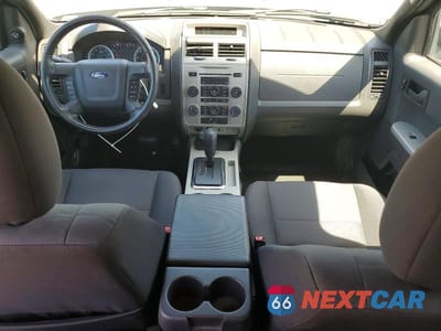 Zdjęcie 8 z 13 samochodu: 2012 FORD ESCAPE XLT VIN:1FMCU0DG5CKC45860 - miniatura