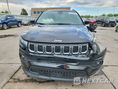 Piąte zdjęcie samochodu w środku: 2024 JEEP COMPASS LATITUDE VIN:3C4NJDBN0RT154727 - miniatura