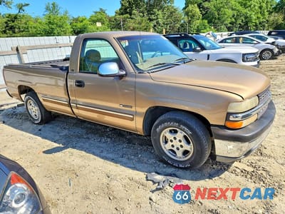 Czwarte zdjęcie samochodu z boku: 1999 CHEVROLET SILVERADO C1500 VIN:1GCEC14V3XE125435 - miniatura