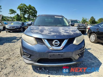 Piąte zdjęcie samochodu w środku: 2015 NISSAN ROGUE S VIN:KNMAT2MT0FP515656 - miniatura