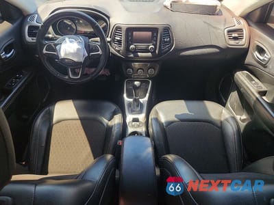 Zdjęcie 8 z 13 samochodu: 2018 JEEP COMPASS LATITUDE VIN:3C4NJCBB2JT368882 - miniatura