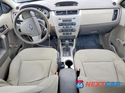 Zdjęcie 8 z 12 samochodu: 2010 FORD FOCUS S VIN:1FAHP3EN0AW137481 - miniatura