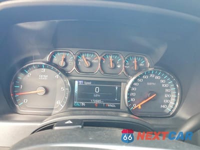 Zdjęcie 9 z 12 samochodu: 2018 CHEVROLET SILVERADO C1500 LT VIN:3GCPCRECXJG467551 - miniatura