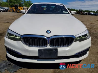 Piąte zdjęcie samochodu w środku: 2019 BMW 540 XI VIN:WBAJE7C53KWW08453 - miniatura