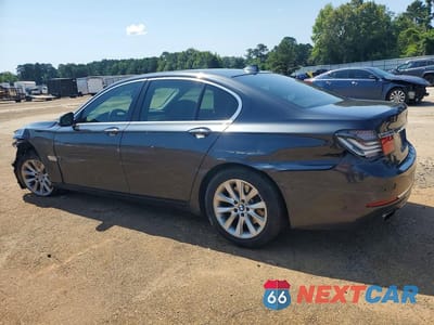 Drugie zdjęcie samochodu z przodu: 2015 BMW 740 I VIN:WBAYA6C59FGK16582 - miniatura