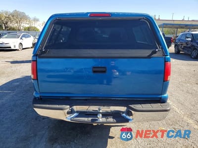 Zdjęcie 6 z 12 samochodu: 2002 GMC SONOMA VIN:1GTDT19W928173963 - miniatura