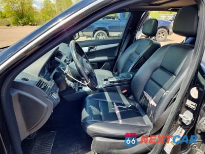 Zdjęcie 7 z 12 samochodu: 2009 MERCEDES-BENZ C 300 4MATIC VIN:WDDGF81X69F213350 - miniatura