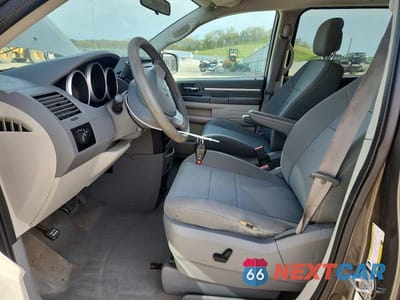 Zdjęcie 7 z 13 samochodu: 2010 DODGE GRAND CARAVAN SE VIN:2D4RN4DE0AR439263 - miniatura