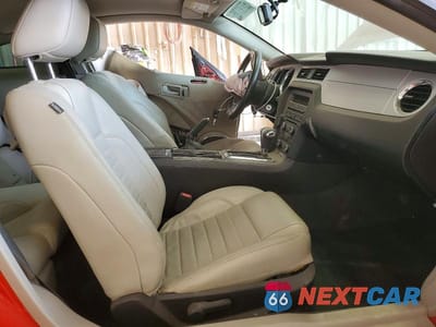 Zdjęcie 7 z 12 samochodu: 2011 FORD MUSTANG VIN:1ZVBP8AM9B5115011 - miniatura
