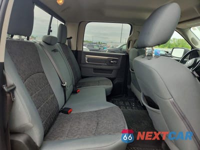 Zdjęcie 10 z 12 samochodu: 2019 RAM 1500 CLASSIC SLT VIN:1C6RR7LT9KS550033 - miniatura